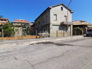 Casa indipendente in vendita ad ascoli piceno via della stazione, 14