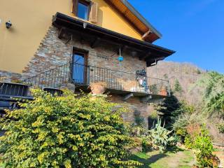 Casa indipendente in vendita a cambiasca via giuseppe garibaldi