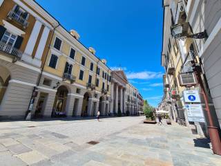 Appartamento in affitto a cuneo via roma, 34