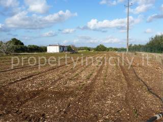 Terreno agricolo in vendita a siracusa traversa grotta perciata