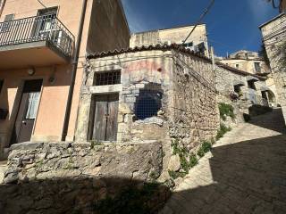 Casa indipendente in vendita a modica via sbalzo, 127