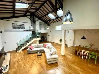 Loft in vendita a prato 