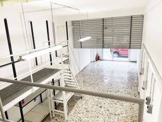 Negozio in in vendita da privato a cagliari via famagosta, 55a