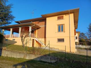 Villa in in vendita da privato a lesignano de' bagni 