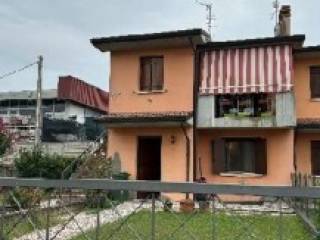 Villa bifamiliare all'asta a veronella via casetta, 52/a