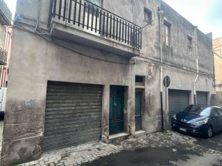 Appartamento in in vendita da privato a biancavilla via ruggero grieco, 18