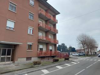 Appartamento in in vendita da privato a dorno via benedetto cairoli, 17