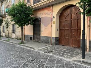 Negozio in vendita a succivo corso umberto i, 115