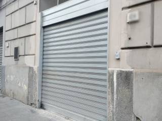 Garage in vendita a napoli corso vittorio emanuele, 424