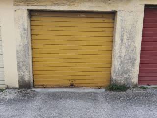 Garage in affitto a colleferro via fratelli rosselli, 15