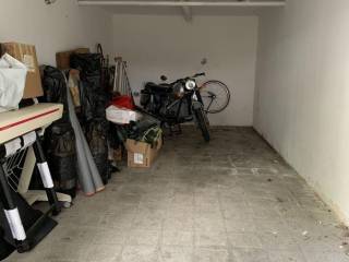 Garage in vendita a bari via cardinale marcello mimmi, 7