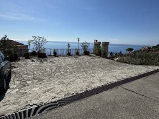 Posto auto in vendita a pieve ligure via alla chiesa