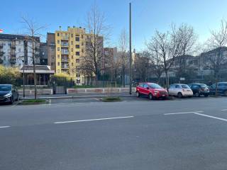 Garage in affitto a milano via giulio romano, 14