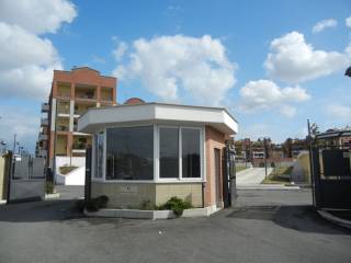 Garage in affitto a roma via rinaldo d'ami