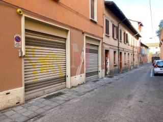 Garage in vendita a bologna strada maggiore