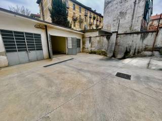 Garage in affitto a torino via bibiana, 32