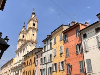 Negozio in vendita a parma strada massimo d'azeglio