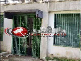 Laboratorio all'asta a giovinazzo via a molino, 24