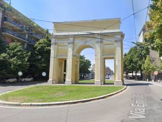 Negozio in affitto a parma via emilia est, 68