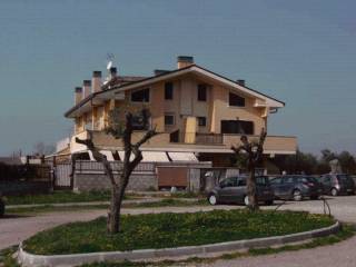 Posto auto in vendita ad albano laziale via casette, 26