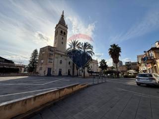 Ufficio in affitto a fiumefreddo di sicilia via umberto, 39