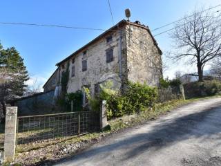 Casa indipendente in vendita a calestano str. san giovanni calestano, 1