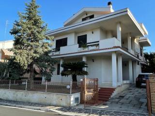 Villa in in vendita da privato a picciano via roma, 30