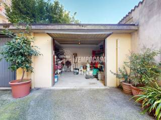 Garage in vendita a mantova viale bligny 2