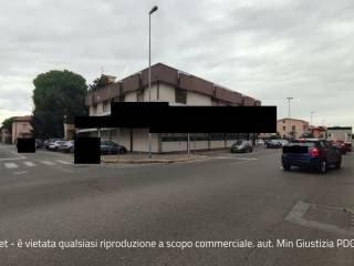 Negozio all'asta a giussano via alfredo catalani, 41