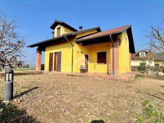 Casa indipendente in vendita a buttigliera d'asti via villanova