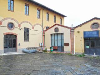 Laboratorio all'asta a siena via d. beccafumi, 15