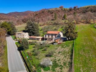 Rustico in vendita ad assisi località pian della pieve