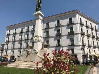 Ufficio in affitto a cava de' tirreni piazza eugenio abbro