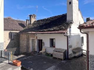 Rustico in vendita a montescheno 