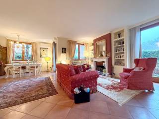 Villa in vendita a camparada via bernina
