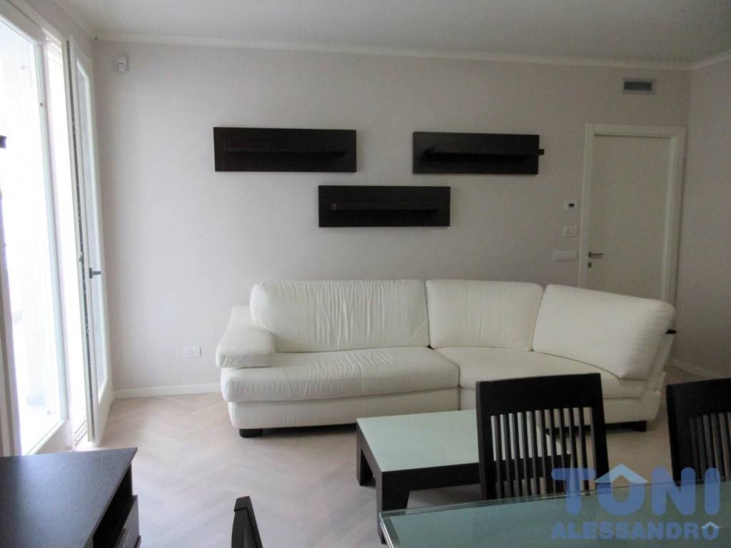 appartamento in vendita ad Empoli in zona Carraia