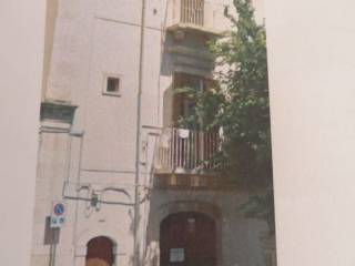 Casa indipendente in in vendita da privato a castellana grotte piazza saverio de bellis, 6