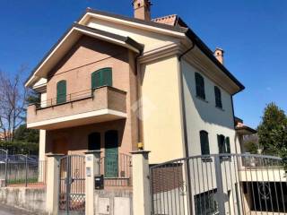 Villa in vendita a frosinone località colle iannini