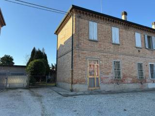 Villa bifamiliare in vendita ad argenta via val d'albero, 9