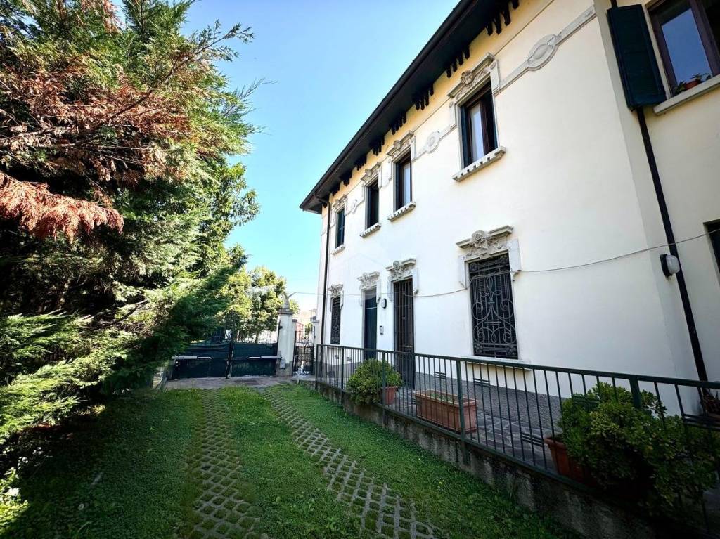 immagine annuncio 8 di 12