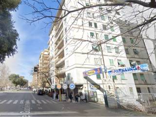 Garage in vendita a roma piazza della radio