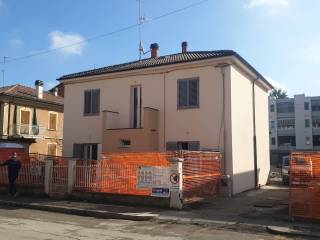 Casa indipendente in vendita ad anzola dell'emilia via baiesi, 40