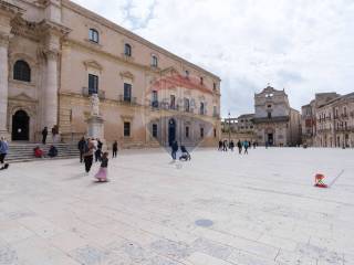 Bar in vendita a siracusa piazza duomo, 18/19