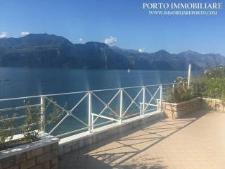 Villa in vendita a brenzone sul garda 