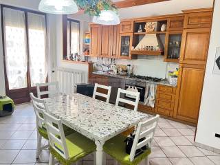Appartamento in vendita a monte urano corso mazzini 43.