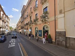 Negozio in affitto a catania via etnea, 273