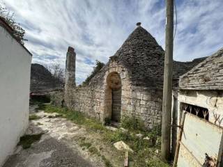 Trullo all'asta ad alberobello via duca degli abruzzi, 51