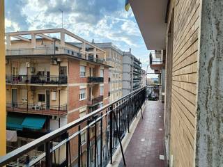 Appartamento in vendita a falconara marittima via marsala, 50