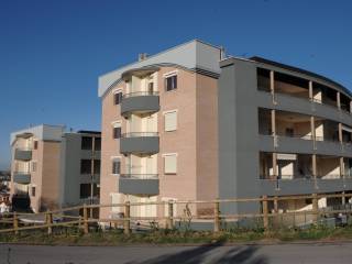 Garage in affitto a montesilvano strada della fontana, 5