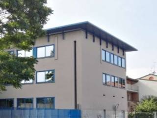 Ufficio in vendita a cusano milanino via manzoni, 44